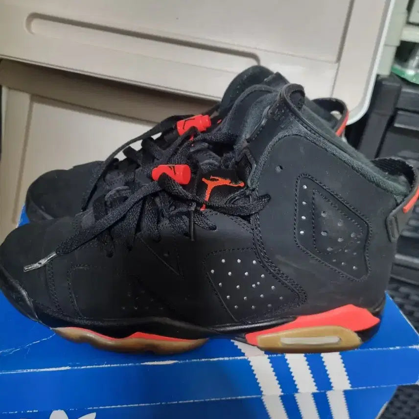 [BUNJANG] Nike Jordan 6 Infrared Shoes / 나이키 조던6인프라레드 240미리