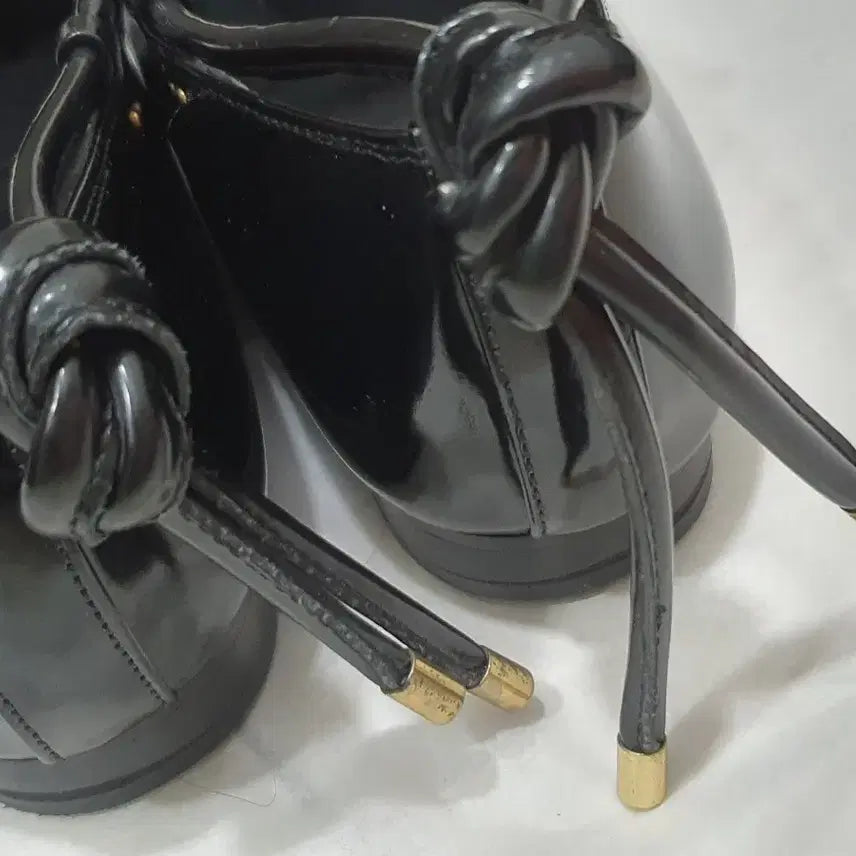 [SOLD OUT] 레이크넨 플랫슈즈 37