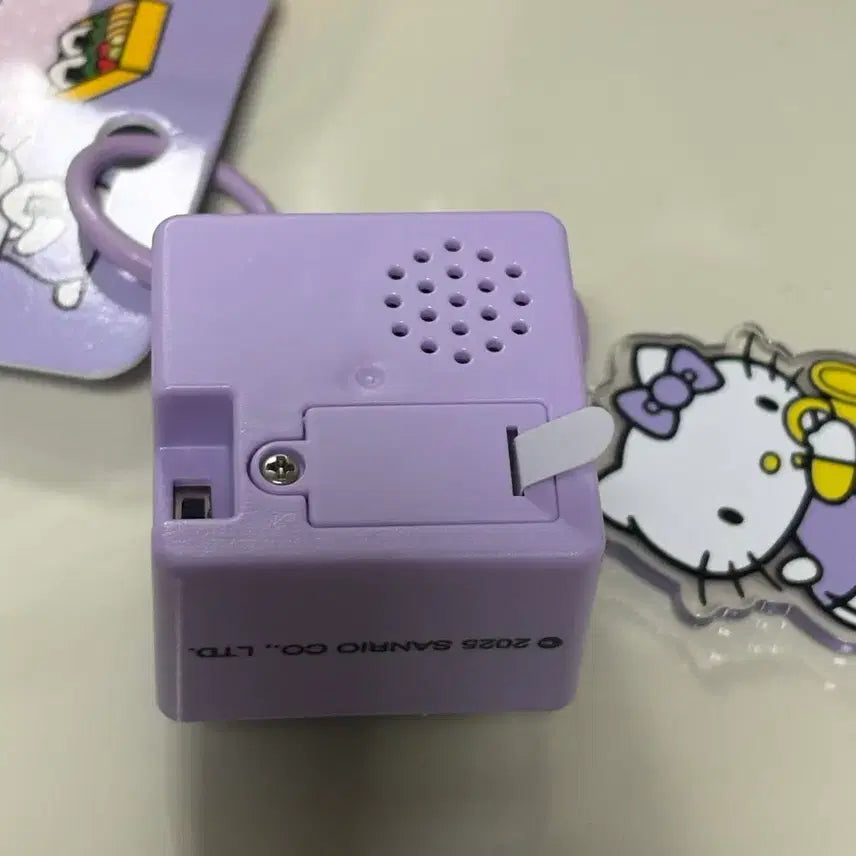 [BUNJANG] Hello Kitty Keycap Keyring / 헬로키티 키캡 키링