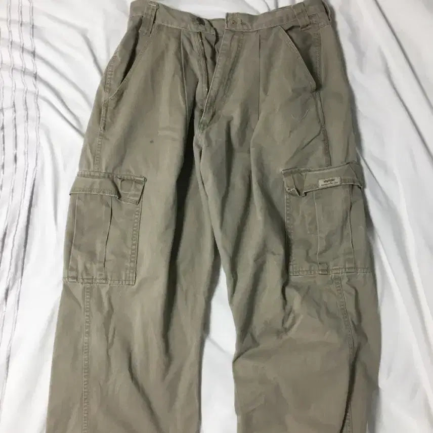 [BUNJANG] Vintage Star Patch Cargo Wide Pants / 빈티지 별 패치 카고 와이드 팬츠
