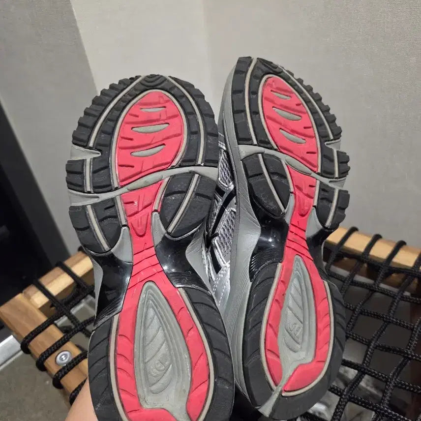 [BUNJANG] Asics Prevza We Were Gel 1090 v2 / 아식스 프레자 위워 젤 1090 v2