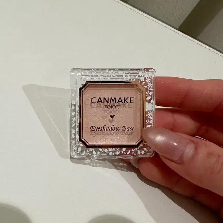 [BUNJANG] K-Pop Merch Store -  Kenmake Eyeshadow Base / 켄메이크 아이쉐도우 베이스