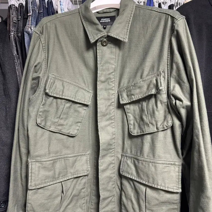 [BUNJANG] Muzak 퍼티그 자켓 / 무탠다드 백사틴 퍼티그자켓 카키 m