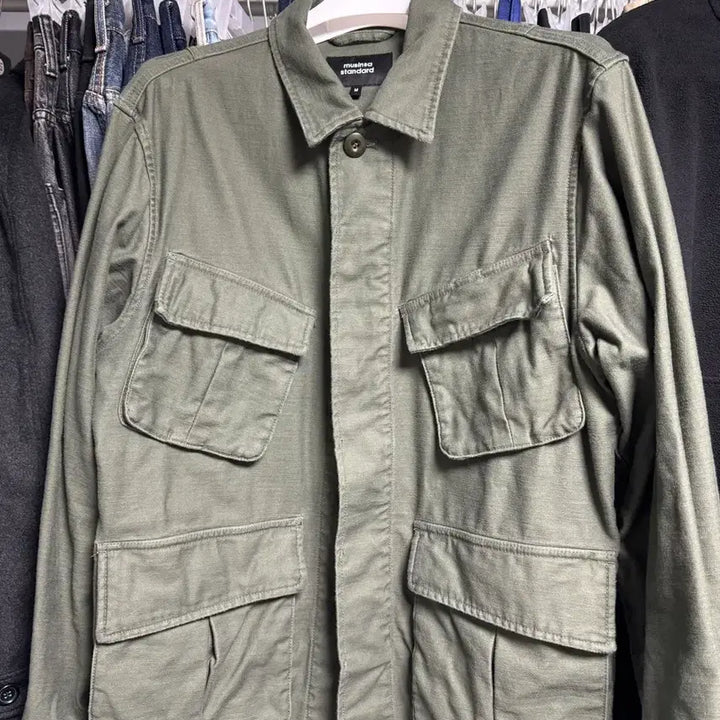 [BUNJANG] Muzak 퍼티그 자켓 / 무탠다드 백사틴 퍼티그자켓 카키 m