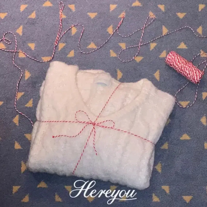 [BUNJANG] Ornament Silver Cable Knit Ivory / 유리에 오너먼트 실버 케이블 니트 아이보리