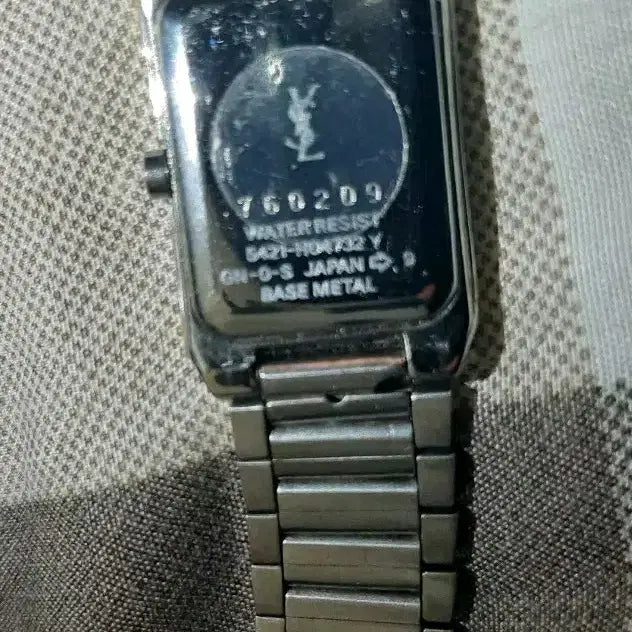 [BUNJANG] YSL Women's Metal Watch (Non-Working) / 입생로랑 여성 메탈시계(부동품)