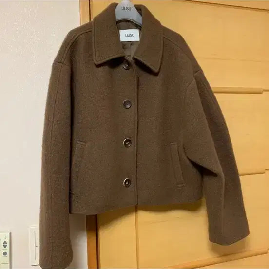 [BUNJANG] Lirisu Puppy Short Coat / 리리수 퍼피 숏 코트