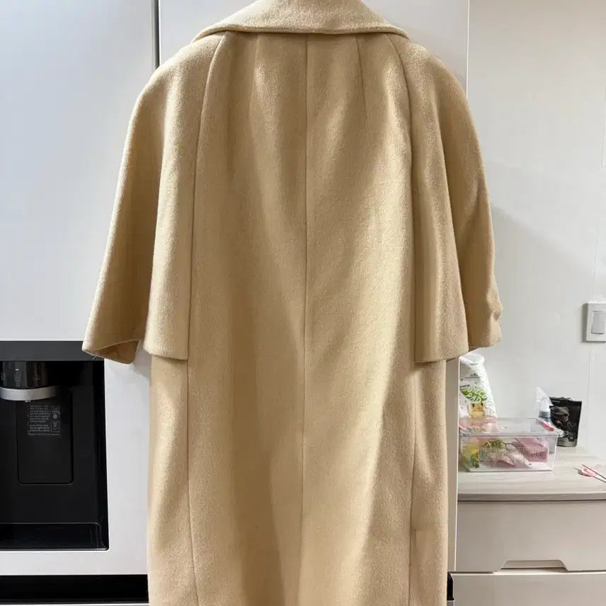 [BUNJANG] ZOOC Yellow Cape Coat with Fur Trim (Size 55) / 5/26까지  ZOOC (주크) 연노랑색 포인트퍼 케이프 코트 55사이즈