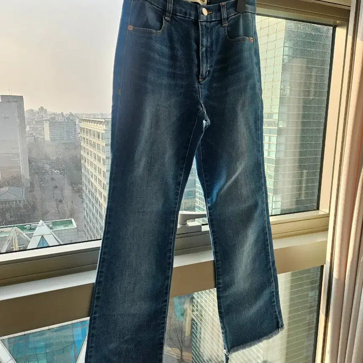 [BUNJANG] Tom Greyhound Jeans S Size / 톰 그레이하운드 청바지 S사이즈