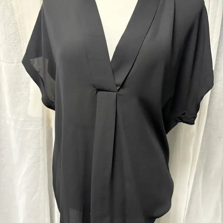 [BUNJANG] Forever 21 Pleated Blouse / 블랙 플리츠 블라우스