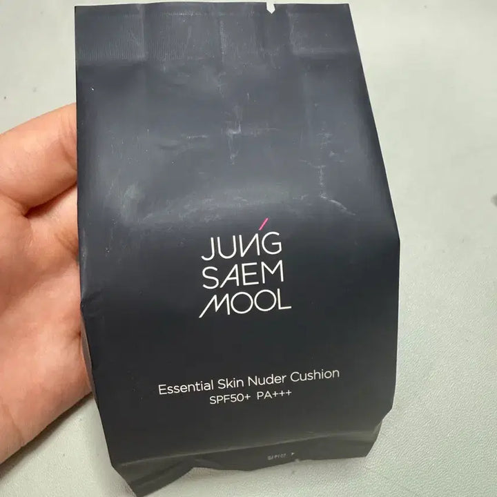 [BUNJANG] Assorted Cosmetics Bundle / 쿠션리필, 코스노리 화이트닝 드레스 크림, 삐아 오 스테이 컨실러