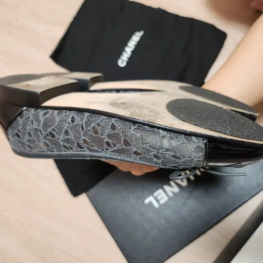 [BUNJANG] Chanel Lace Ballerina Flats 35.5 / 샤넬 정품 레이스 발레리나 35.5 판매