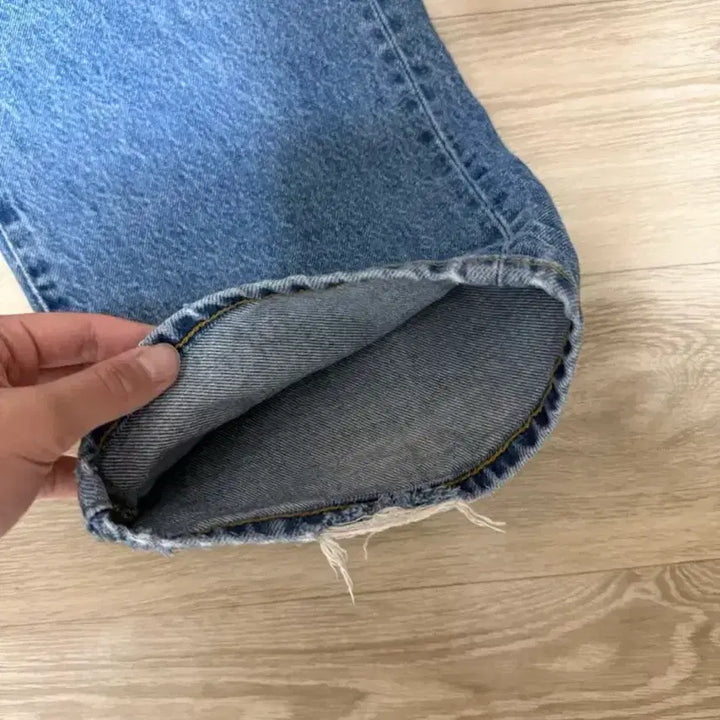 [BUNJANG] Supreme Washed Indigo Denim Baggy Jeans / 슈프림 워시드 배기진 인디고 데님 팬츠