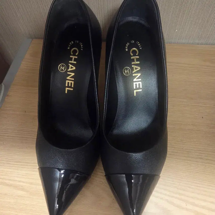 [BUNJANG] Black Pearl Heel Pumps (Size 35) / 샤넬 진주굽 블랙 펌프스 힐 35사이즈