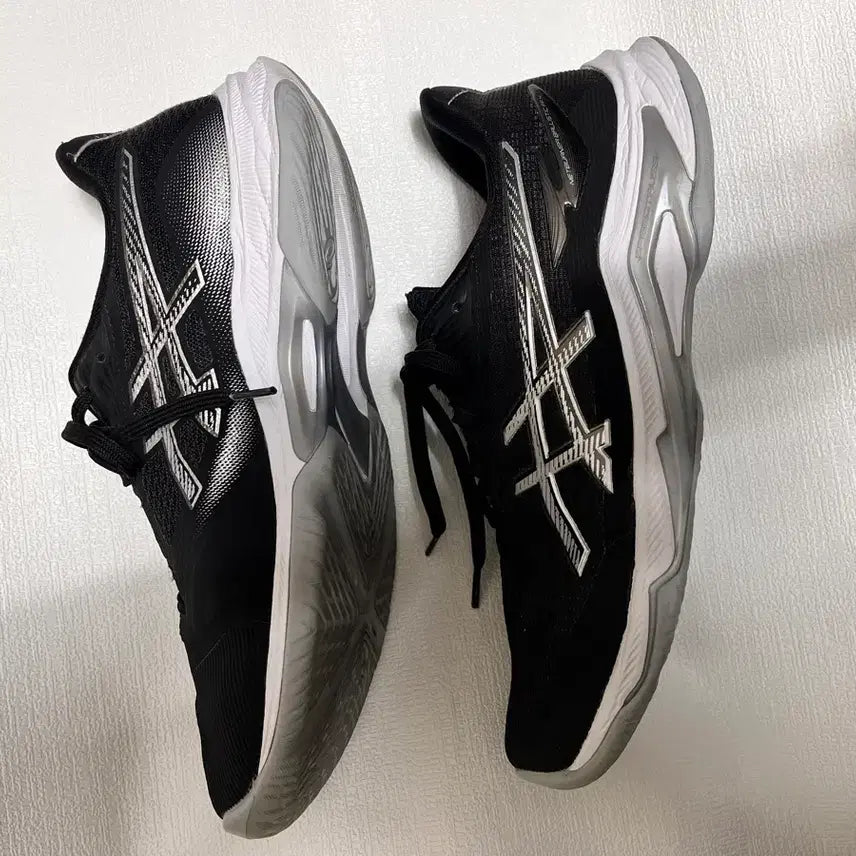 [BUNJANG] Asics Netburner Ballistic FF4 275 / 아식스 넷버너 발리스틱 FF4 275