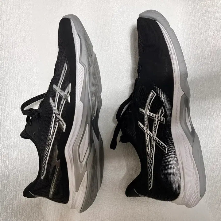 [BUNJANG] Asics Netburner Ballistic FF4 275 / 아식스 넷버너 발리스틱 FF4 275