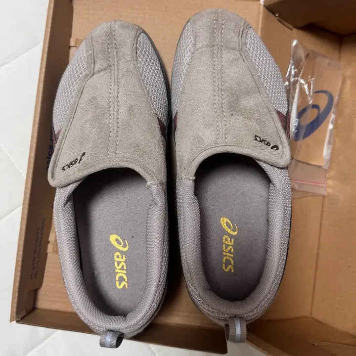 [BUNJANG] Asics Life Walker Gray Sneakers / 아식스 라이프워커 핑크 215 (우먼 여성 220 210 웜 그레이)