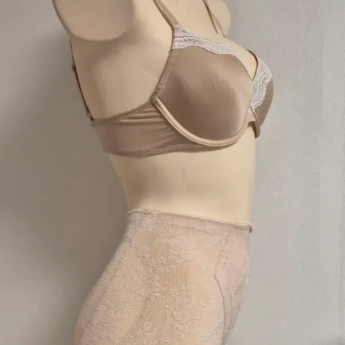 [BUNJANG] Calvin Klein Lace Bra 34C (Girdle Not Included) / 캘빈클라인 레이스 브라 34C(거들 미포함)