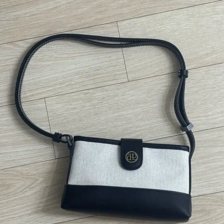 [BUNJANG] Depound Town Bag Mini Cross Bag / 드파운드 타운백 미니크로스백