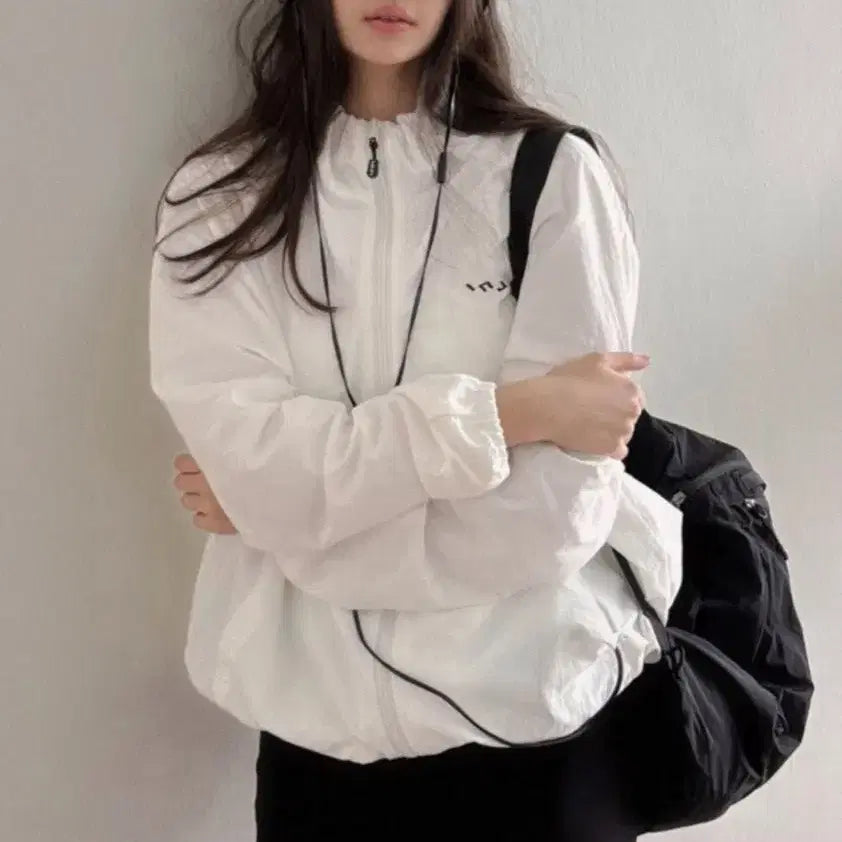 [BUNJANG] Active Nylon Windbreaker / 인지액티브 나일론 윈드브레이커