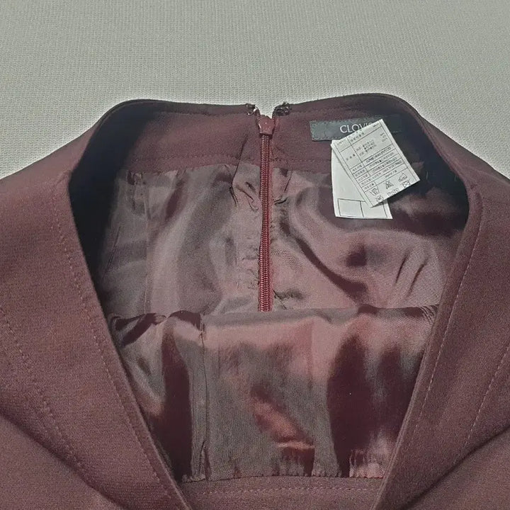 [BUNJANG] Clovis Burgundy Button Skirt (Waist 28) / 클로비스 버건디 버튼 스커트 허리28