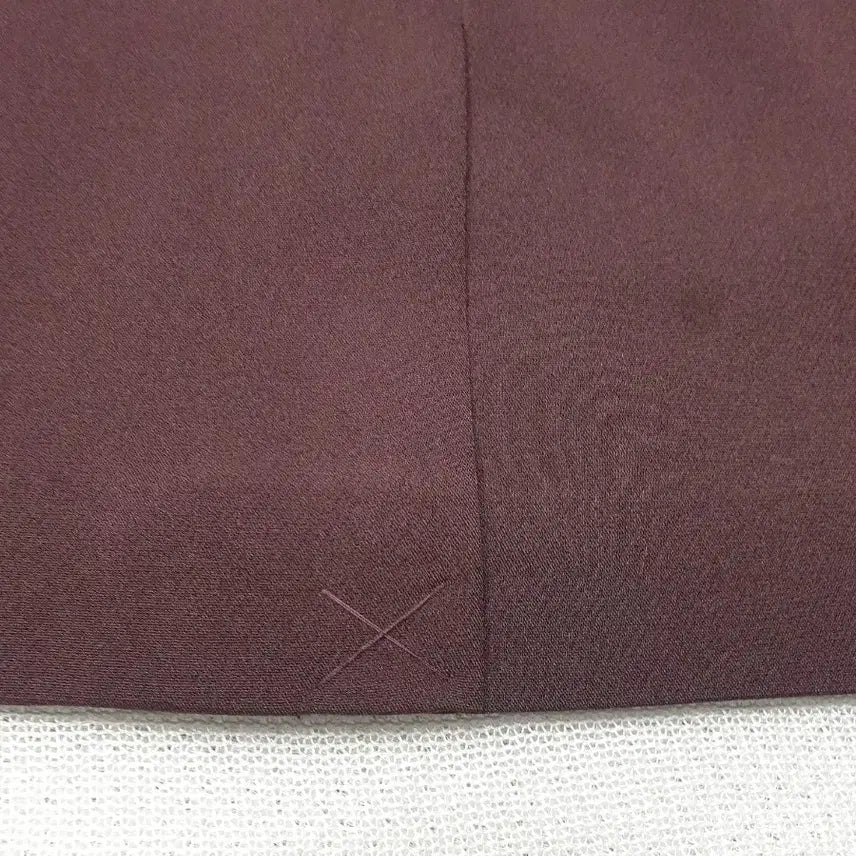 [BUNJANG] Clovis Burgundy Button Skirt (Waist 28) / 클로비스 버건디 버튼 스커트 허리28