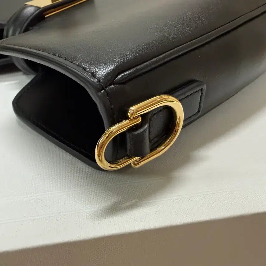 [BUNJANG] Celine Small 16 Soft Bag Black / 셀린느 스몰 까미유 16 소프트 백 블랙(새상품급)