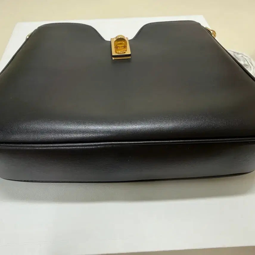 [BUNJANG] Celine Small 16 Soft Bag Black / 셀린느 스몰 까미유 16 소프트 백 블랙(새상품급)