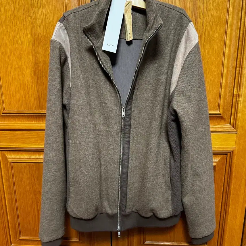 [BUNJANG] EXID Episode 4 01 Knit Jacket Dark Brown - Essence Limited / 엑슬림 에피소드4 01 니트 자켓 다크 브라운 - 에센스 한정