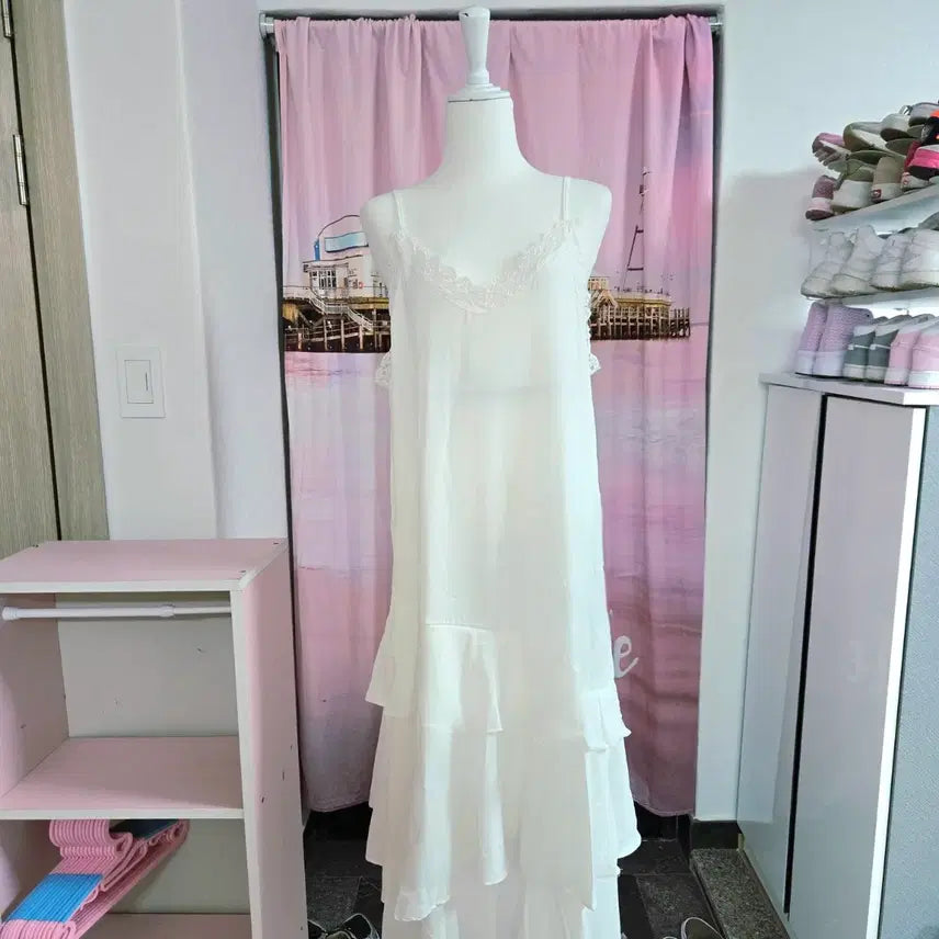 [SOLD OUT] 레이스 롱나시 원피스