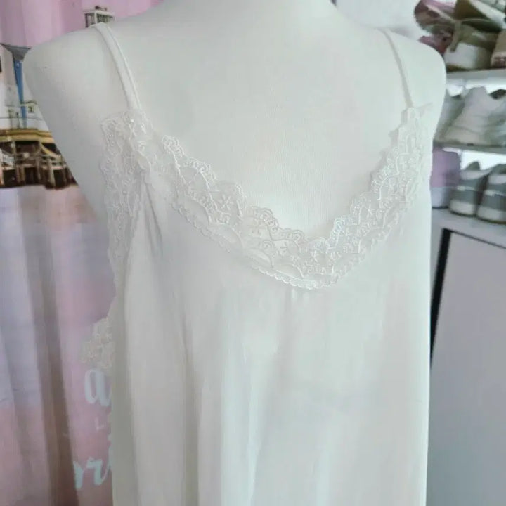 [SOLD OUT] 레이스 롱나시 원피스
