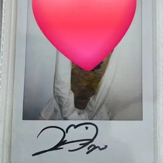 [BUNJANG] tripleS Kaede Signed Polaroid / 트리플에스 카에데 251018 싸인폴라