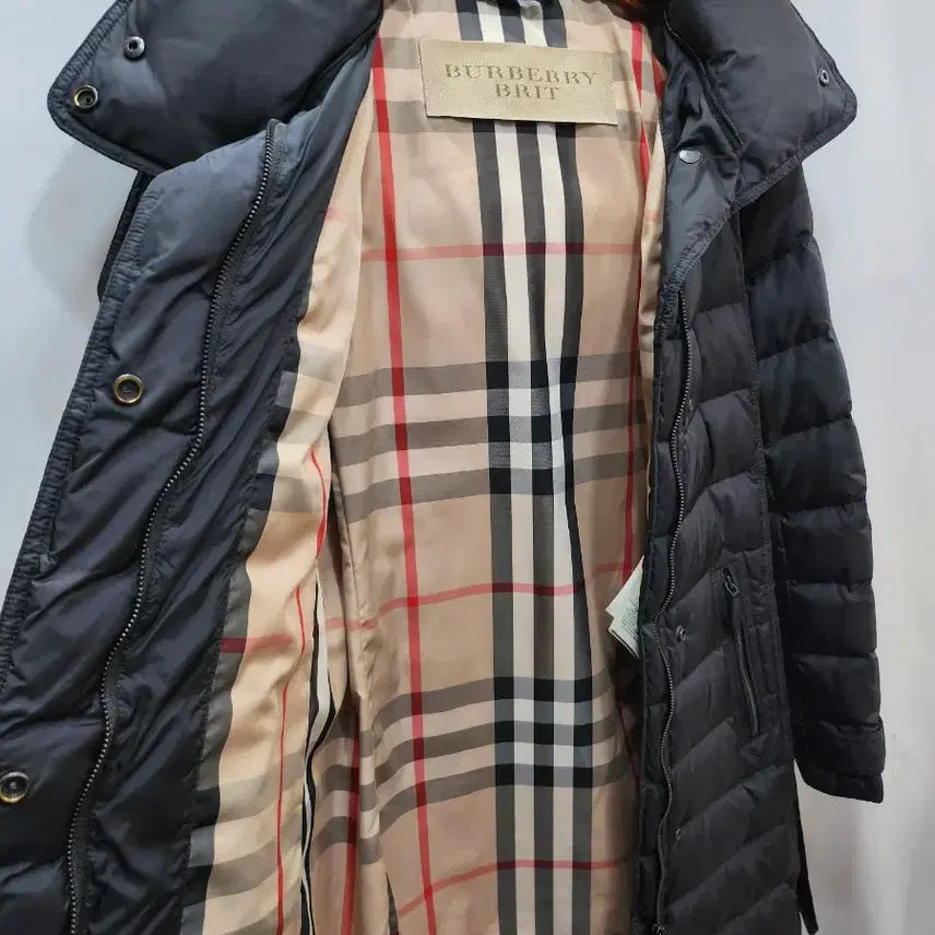 [BUNJANG] Burberry Belted Down Women's Padded Jacket / (정품)버버리 브릿 벨티드 다운 여성 패딩