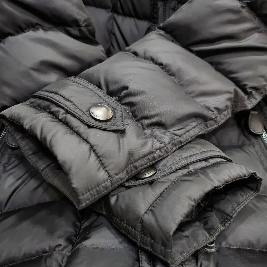 [BUNJANG] Burberry Belted Down Women's Padded Jacket / (정품)버버리 브릿 벨티드 다운 여성 패딩