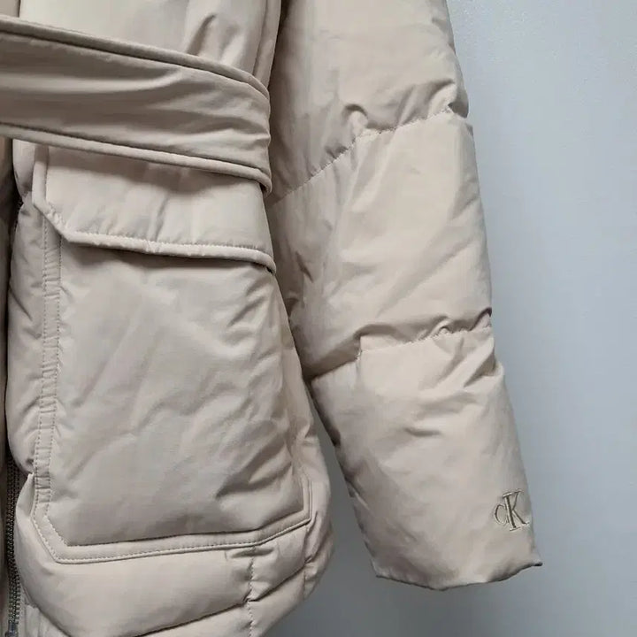 [BUNJANG] Calvin Klein Belted Puffer Jacket / 캘빈클라인 아이보리 벨티드 푸퍼 패딩캘빈클라인 벨티드 여성 패딩
