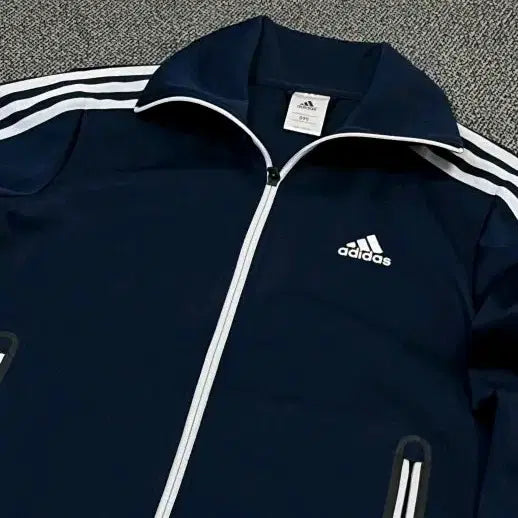 [BUNJANG] Adidas Navy Zip-up / 아디다스 삼선 네이비 집업 95 스티커하자