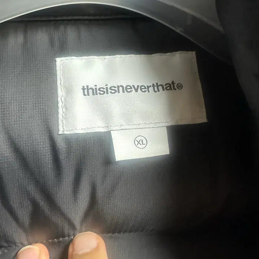 [BUNJANG] Thisisneverthat XL Padded Jacket / 디스이즈네버댓 패딩 (xl)