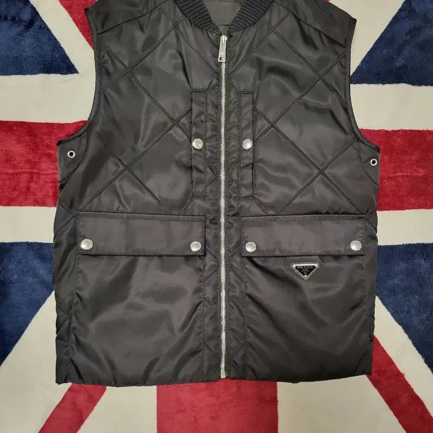 [BUNJANG] Prada Re-Nylon Padded Vest / 프라다 리나일론 패딩 조끼