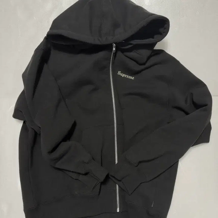 [BUNJANG] Supreme Crest Zip-Up Hoodie Sweatshirt Black / 슈프림 크레스트 집업 후드 스웨트셔츠 블랙 - 25SS L (2)