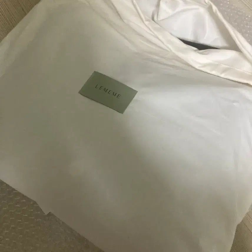 [BUNJANG] Le Meme Sac Agnes Nylon Tote Bag / 르메메 삭 아네스 나일론 블랙 / 손연재 호보백