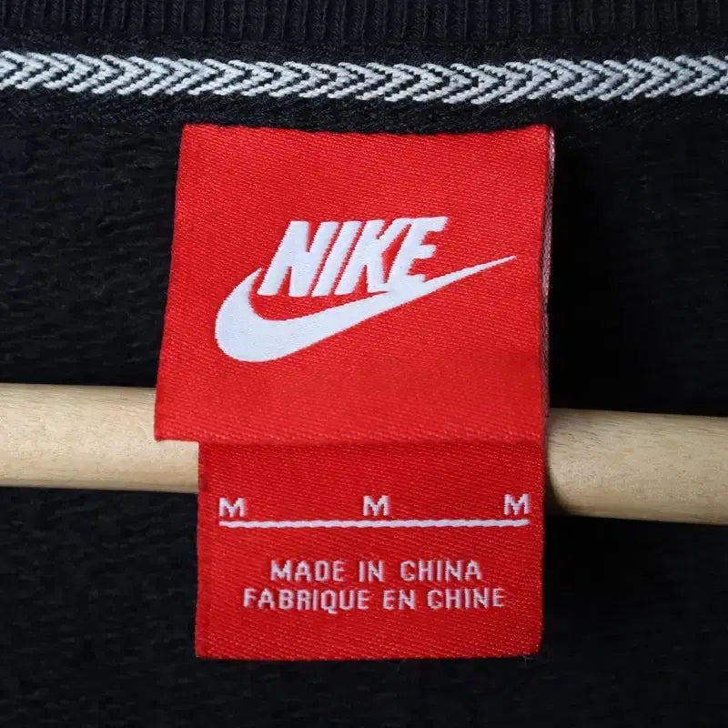 [BUNJANG] W(M) Nike Tech Pack Raglan Sweatshirt - Black / W(M) 나이키 맨투맨 티셔츠 테크팩 나그랑 블랙 비즈-173E4