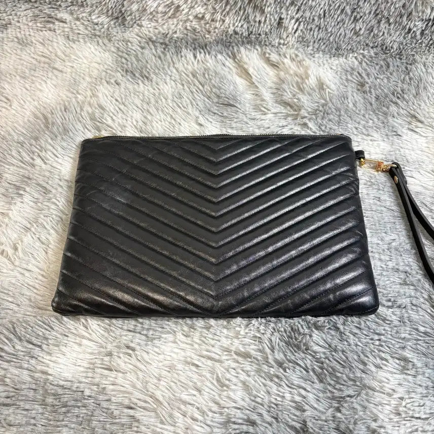 [BUNJANG] OS Monogram Clutch / [OS] 입생로랑 모노그램 클러치 금장