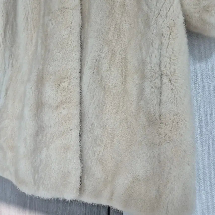 [BUNJANG] Mink Coat Pearl Beige / 진도 반팔 밍크 코트 펄베이지