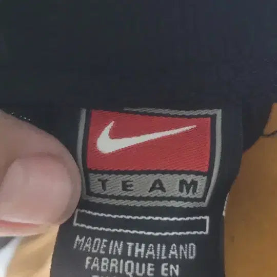 [BUNJANG] Nike Black/Red Line Zip-up Jacket (Size 95) / 나이키 블랙/레드 라인 집업 자켓 95