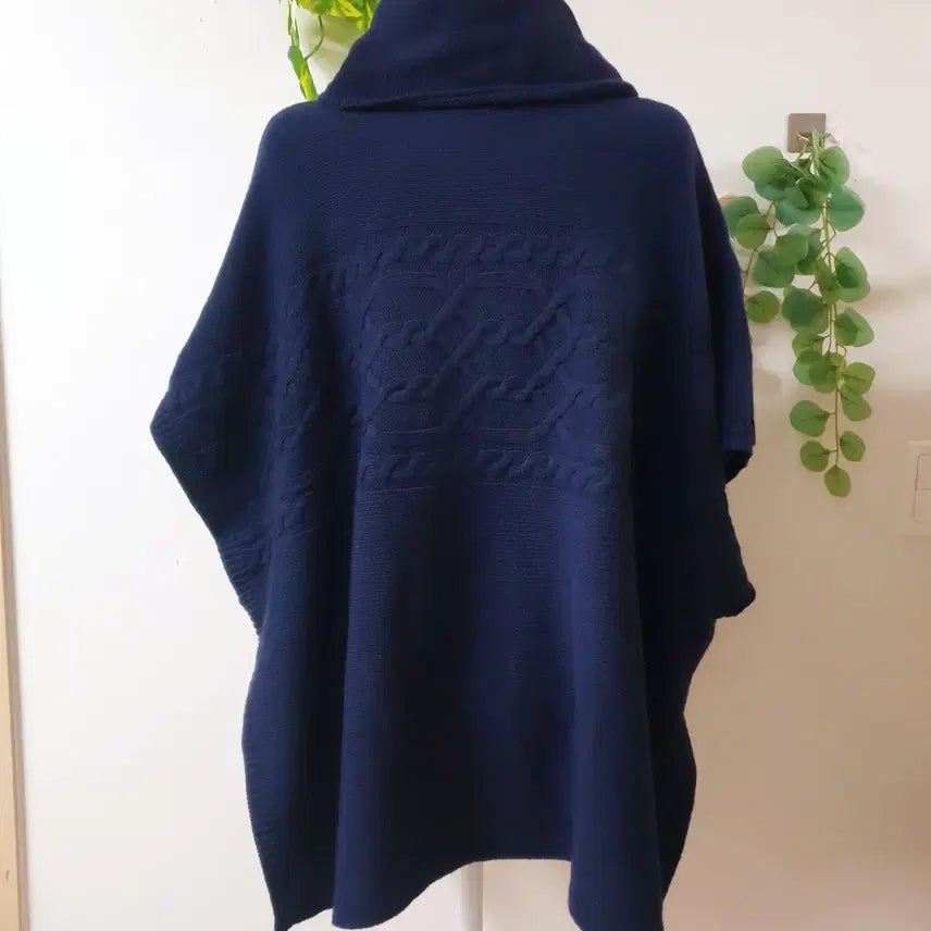 [BUNJANG] Massimo Dutti Wool Knit Cape / 마시모두띠 이태리원단 케이프 55~88 야크가죽벨트 울니트망토 네이비