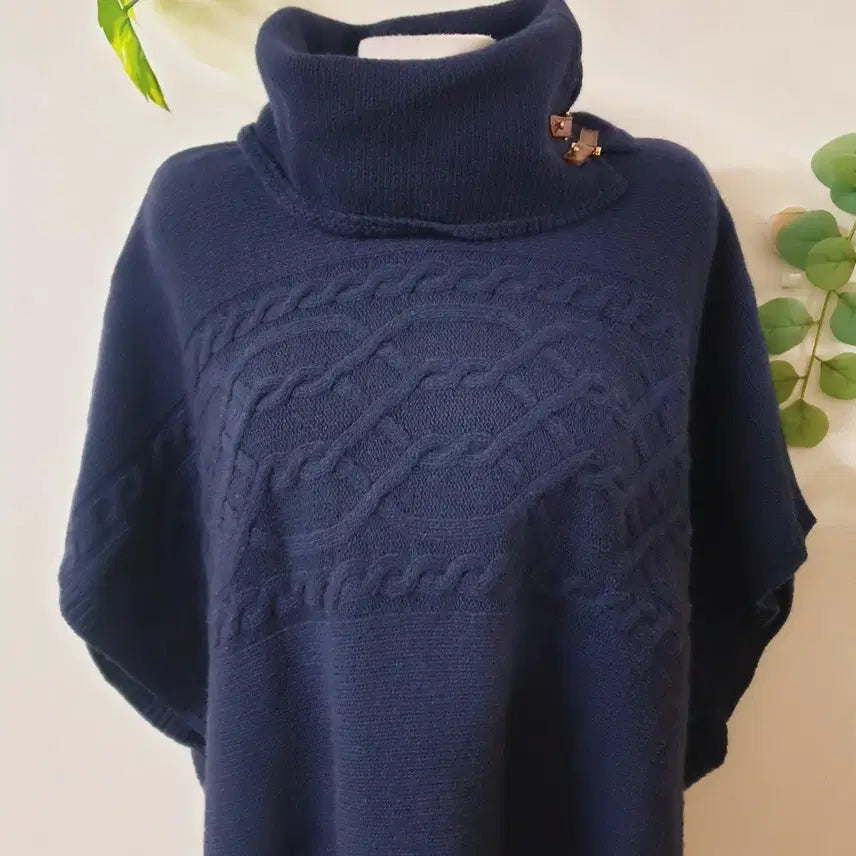 [BUNJANG] Massimo Dutti Wool Knit Cape / 마시모두띠 이태리원단 케이프 55~88 야크가죽벨트 울니트망토 네이비