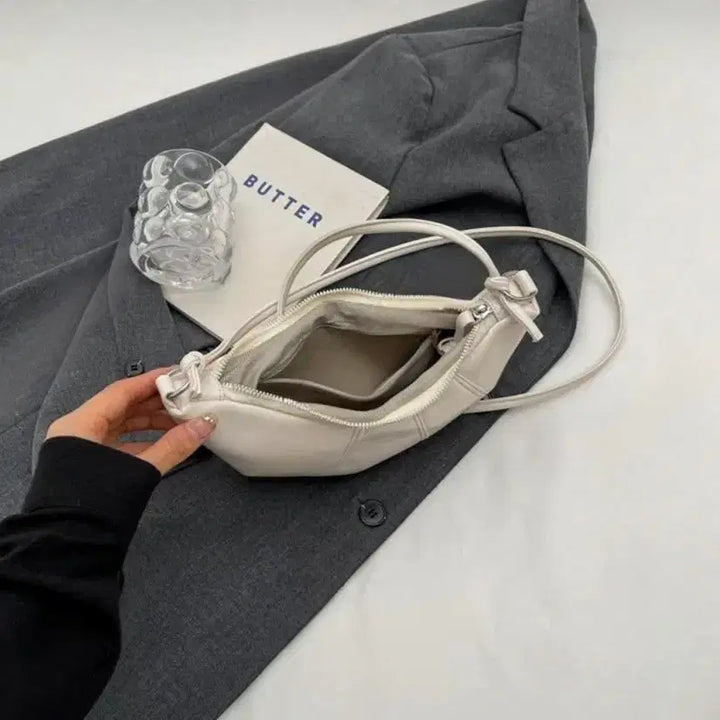 [BUNJANG] Wasan Asang Cross Shoulder Hobo Bag / 여성 크루 와상 아상 크로스 숄더 호보백 포춘 소지품 미니 반달 실버가방