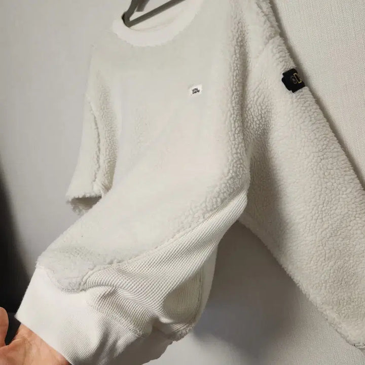 [BUNJANG] National Geographic Fleece Sweatshirt (White, 95-100) / 상태A+)내셔널지오그래픽 뽀글이 플리스 맨투맨 화이트 95-100