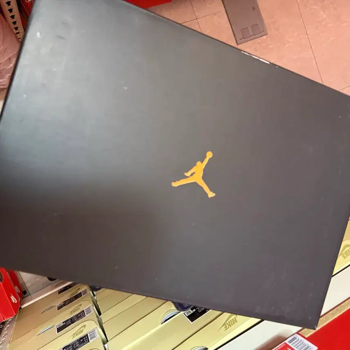 [BUNJANG] Nike Jordan 11 Gratitude / 나이키 조던 11 그래티튜드 정품 박스 팝니다