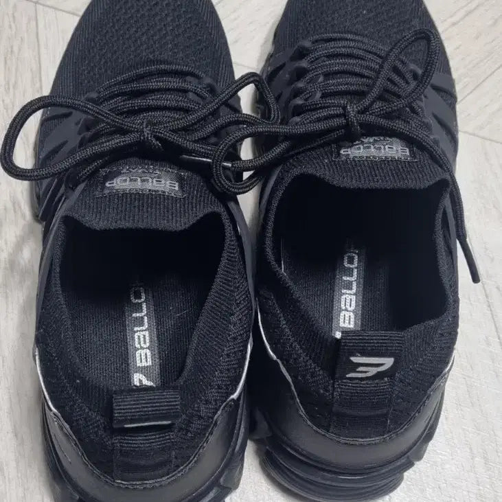 [BUNJANG] Ballet Tebat 2.0+ Black Walking Shoes 245 / 밸롭 티바트 2.0+ 블랙 워킹화 245